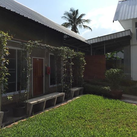 Zan Pla Nade Guesthouse Chiang Rai Buitenkant foto