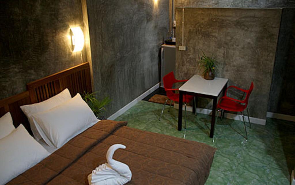 Zan Pla Nade Guesthouse Chiang Rai Buitenkant foto